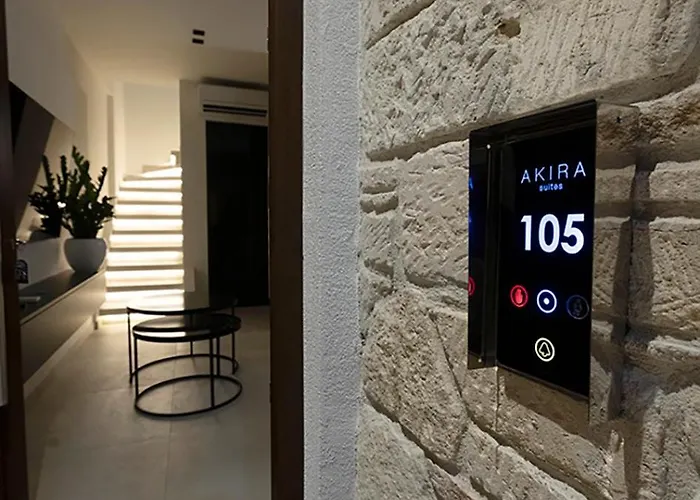 Akira Apartment *