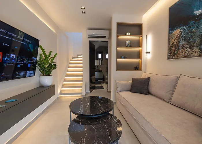 Akira Apartment *